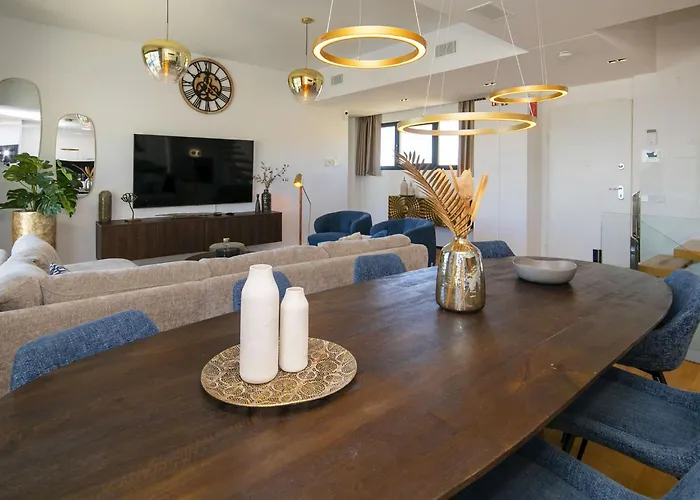 빌라 Perla By Interhome 피네스트라트